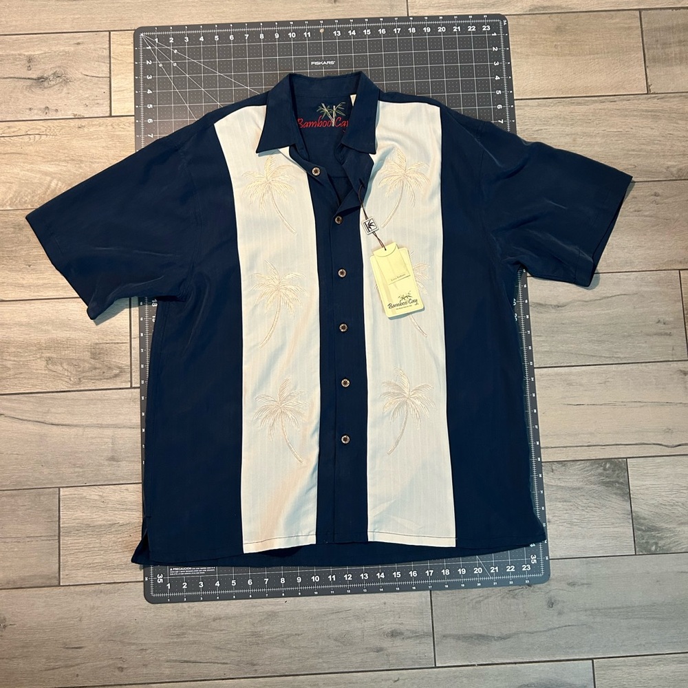 BAMBOO CAY Navy and Cream Men's button down shirt